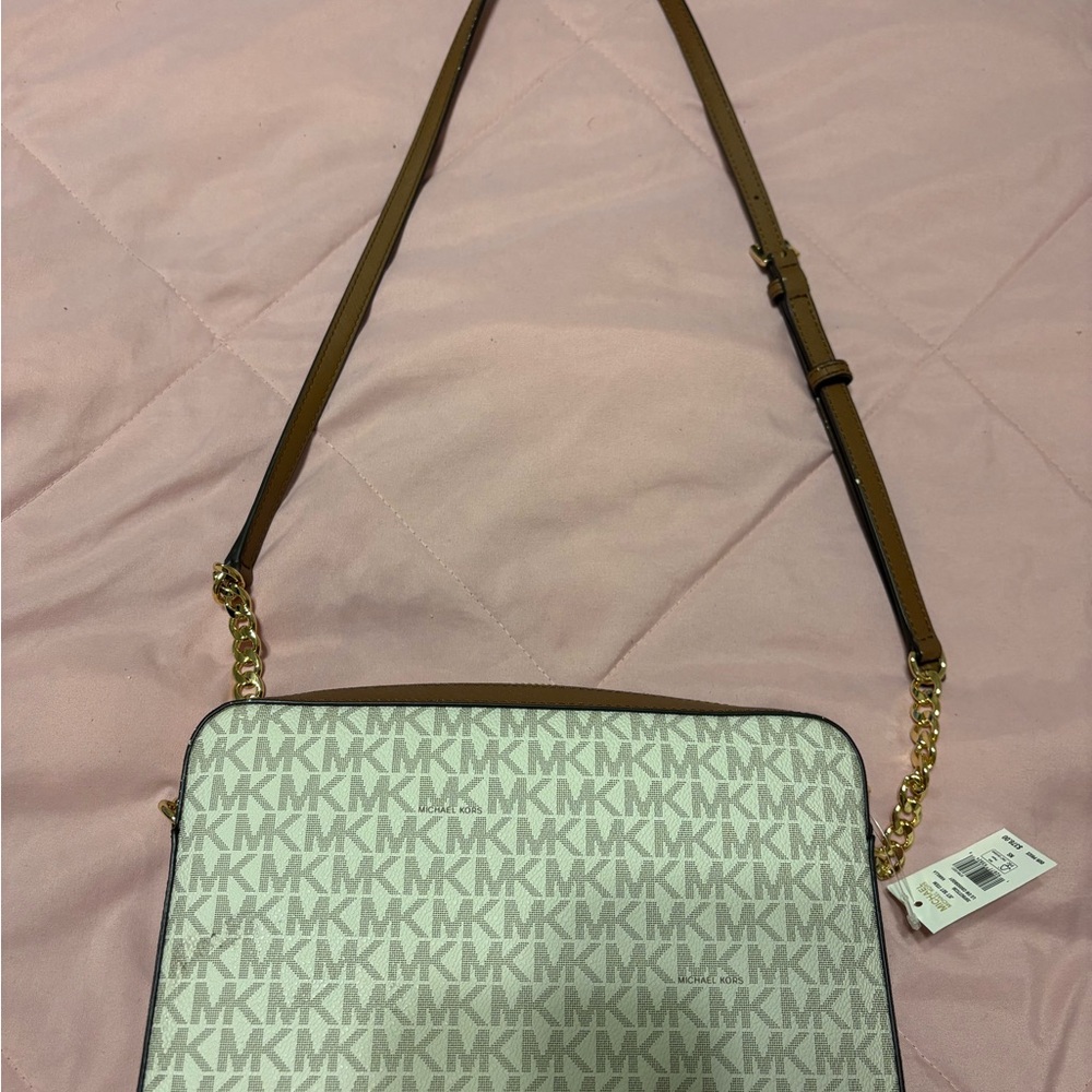 Michael Kors White and Brown Crossbody Bag with Gold-Tone Hardware - Picture 7 of 10